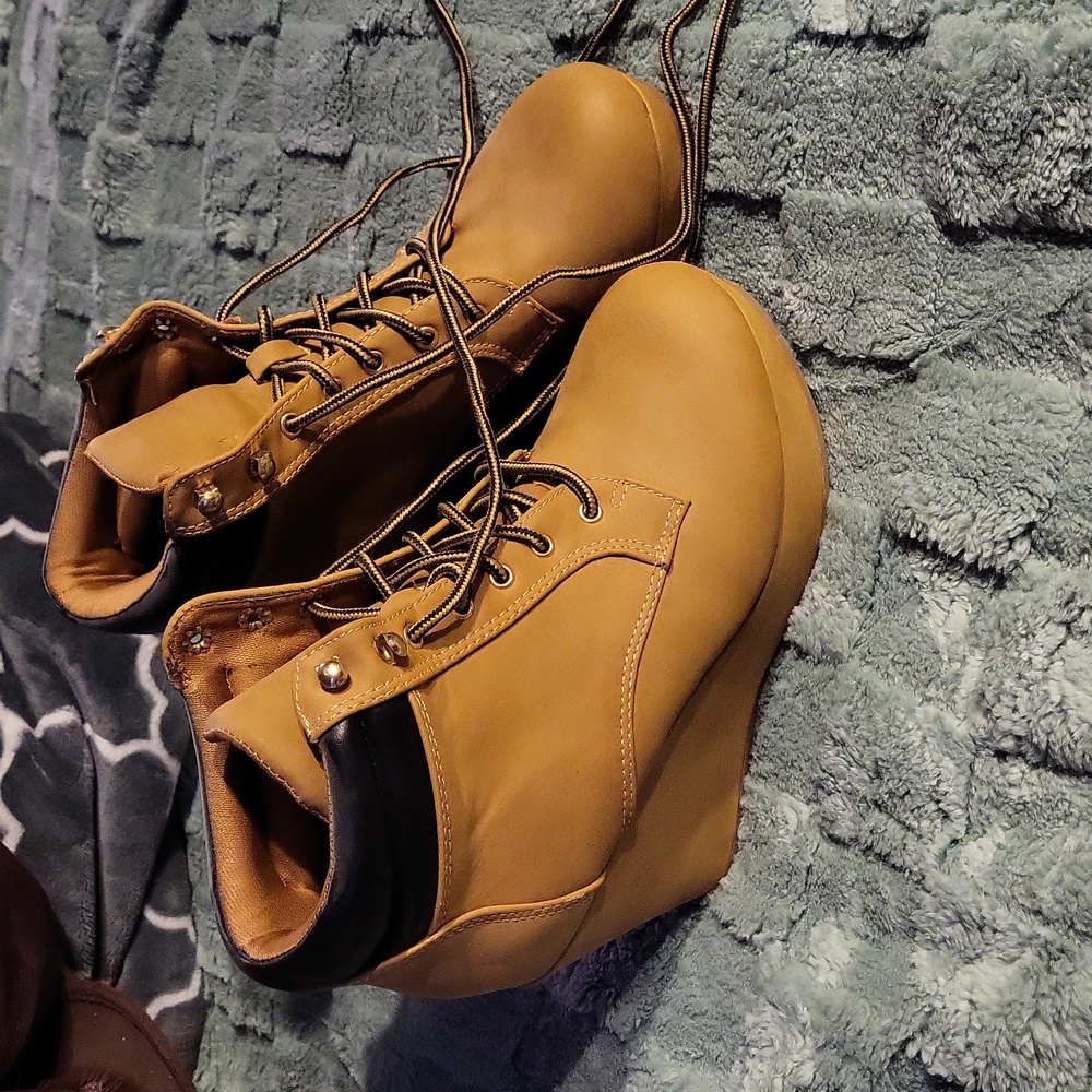 Wedge Fashion Construction boot